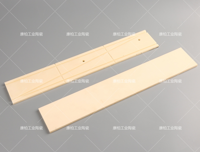 氧化鋁陶瓷的性能特點有哪些？