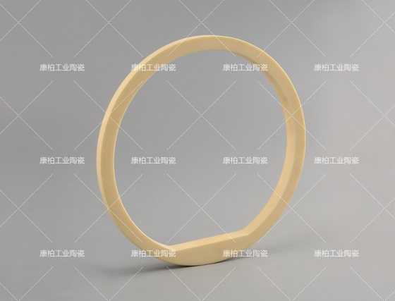 氧化鋁陶瓷有哪些優(yōu)勢？