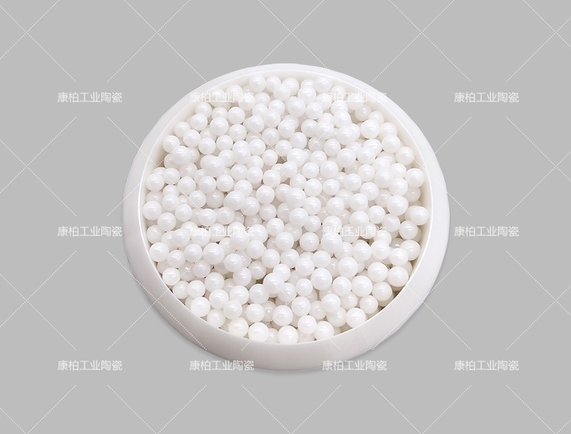 研磨場(chǎng)景中，高斷裂韌性的氧化鋯陶瓷鋯珠優(yōu)勢(shì)明顯？